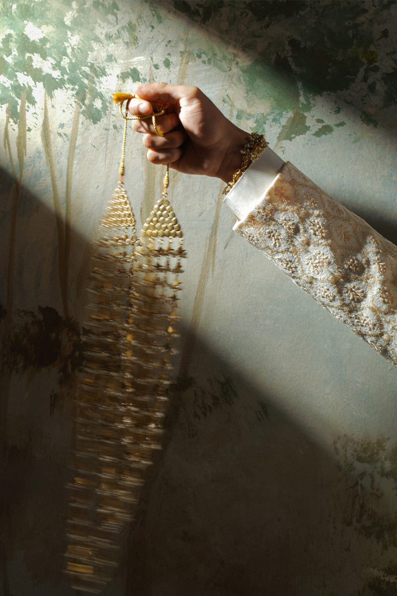 "Jamal" Pearl White Embroidered Sherwani