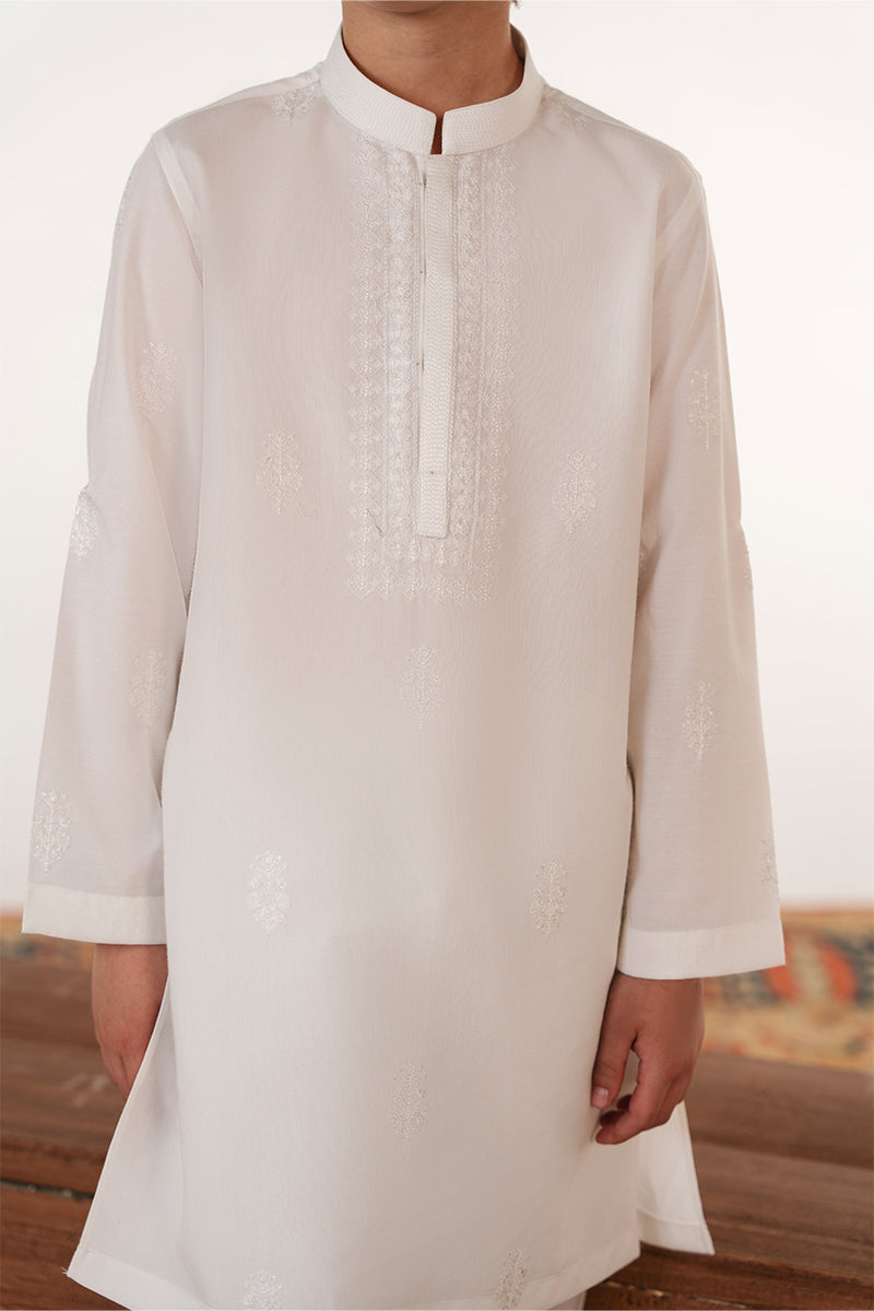 White embroidered Kurta pajama