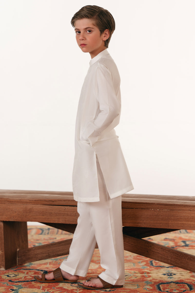 White embroidered Kurta pajama