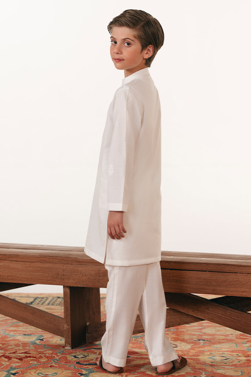 White embroidered Kurta pajama