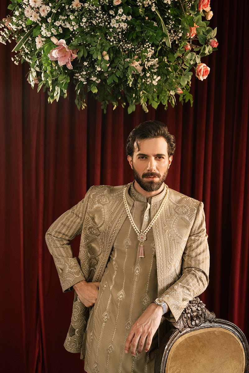 'Moin' Sherwani