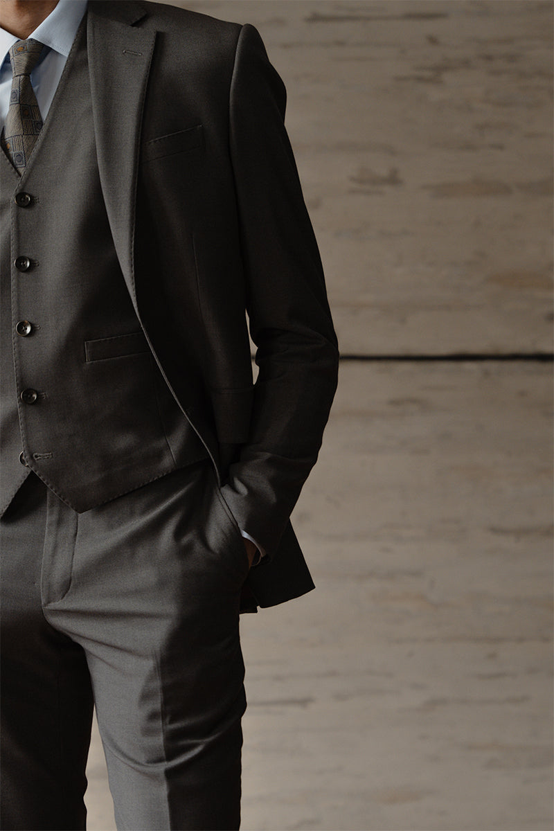 CHARCOAL GREY SUIT