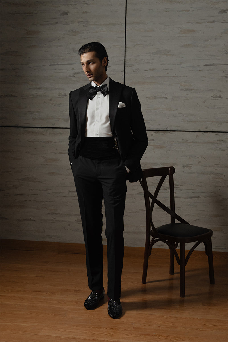 MID-NIGHT BLACK TUXEDO SUIT