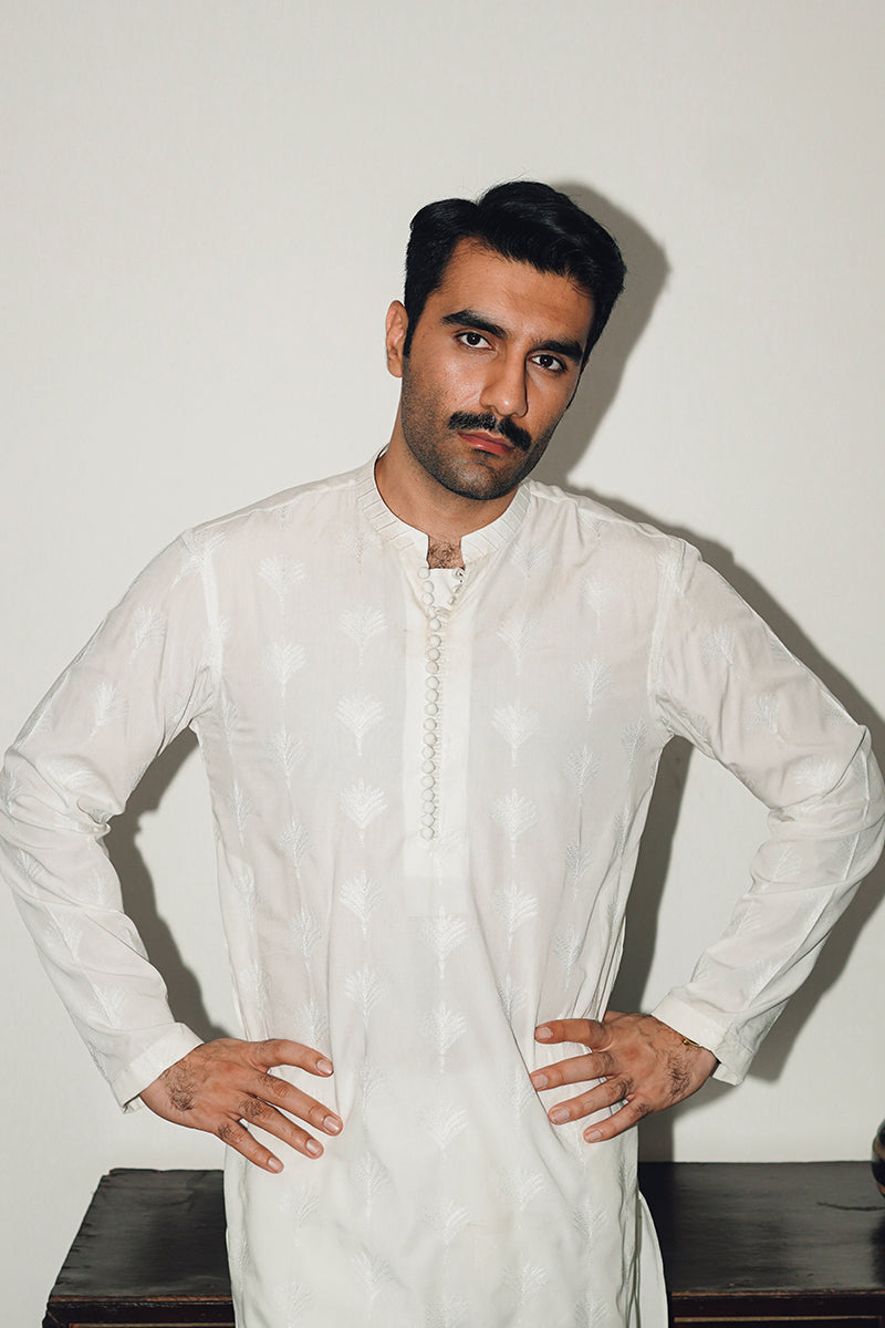 CHIFLI WHITE KURTA PAJAMA