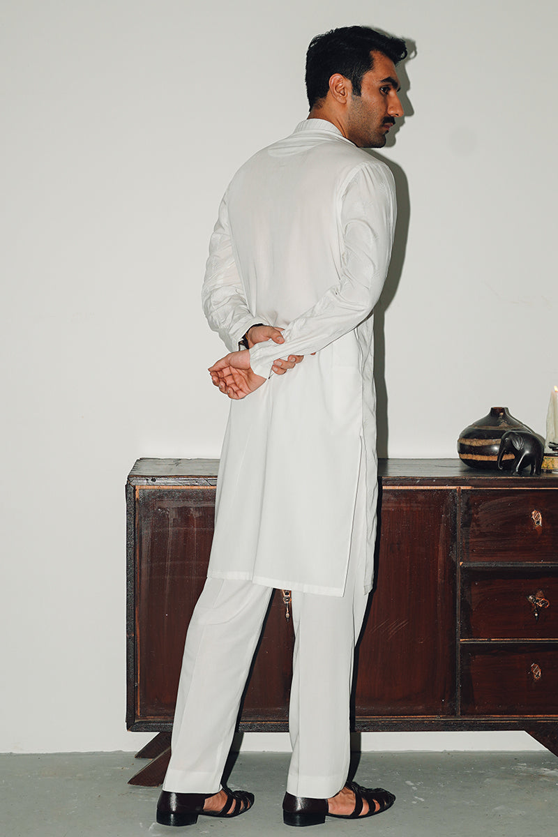 CHIFLI WHITE KURTA PAJAMA