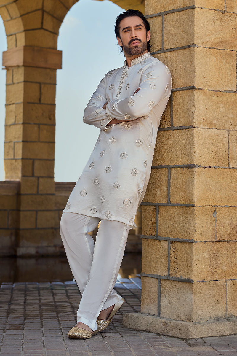 'Nael' Kurta Pajama