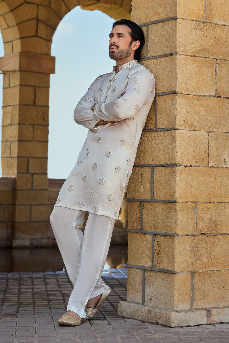 'Nael' Kurta Pajama