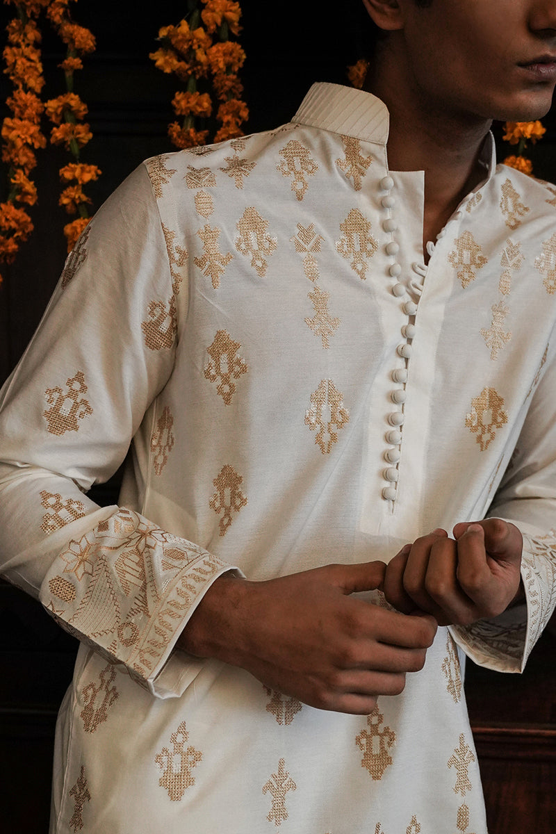 EMBROIDERED IVORY KURTA TROUSER