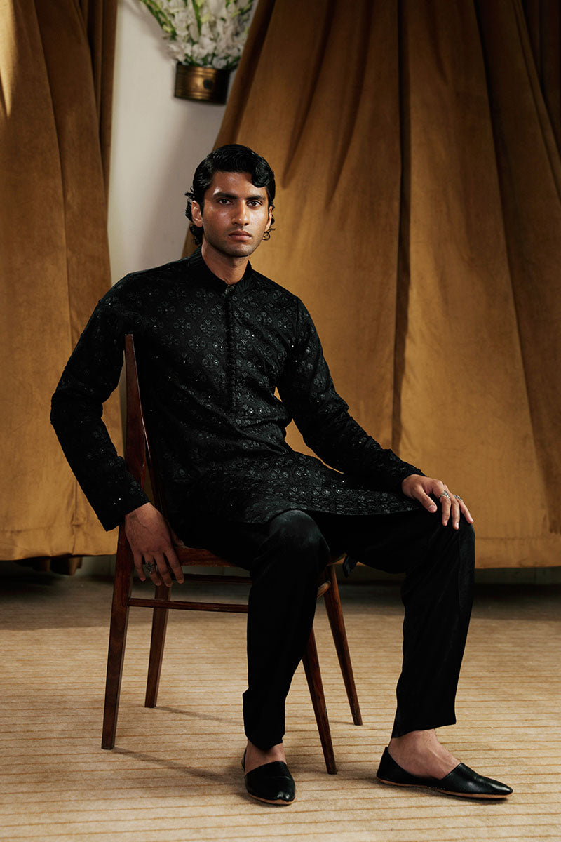 "JAUN" KURTA PAJAMA